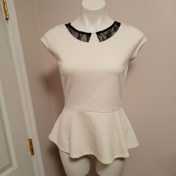The Limited off white peplum top - Picture 1 of 3